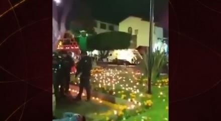 Binlerce kişinin gözü önünde belediye başkanına suikast düzenlendi