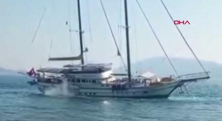 Bodrum'da yelkenli karaya oturdu