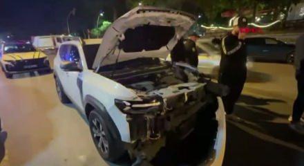 Burdur'da kaza yapan sürücülerin tekme ve yumruklu kavgası