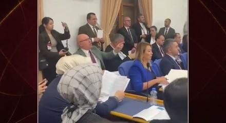 CHP'li Tanal yine bildiğiniz gibi! Komisyonu provoke etti, kameralar önünde yalan söyledi