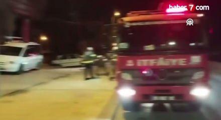 Denizli'de oto galeride çıkan yangında 5 araç hasar gördü