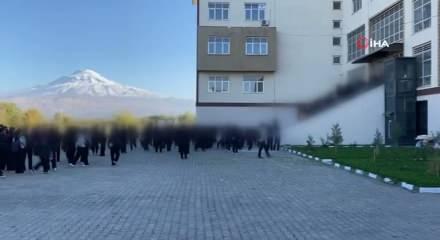 Iğdır’da eli sopalı şahıslar okul bastı