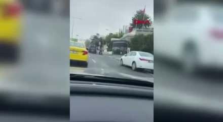 İstanbul trafiğinde olay üstüne olay! Kimi kaynak yaptı kimi yumrukla saldırdı