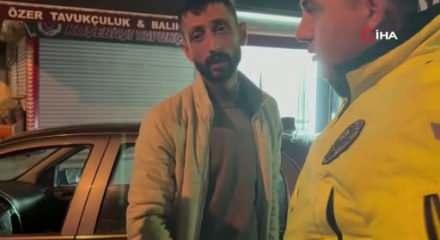 Kimlik isteyen polise sosyal medyasını açtı