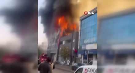 Kocaeli'ndeki parfüm imalathanesinde korkunç patlama!