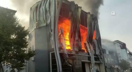 Kocaeli'ndeki parfüm imalathanesinde korkunç patlama!