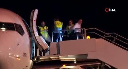 Süleymaniye'ye 2 buçuk yıl aradan sonra ilk Türk uçağı iniş yaptı