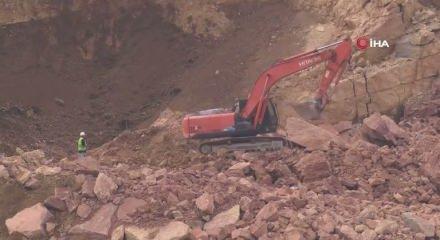 Ordu'da göçük altında kalan kamyon şoförü için yeniden arama çalışması başlatıldı