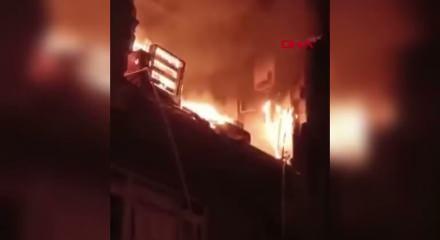   Kağıthane'de meydana gelen doğalgaz patlaması mahalleyi savaş alanına çevirdi! 