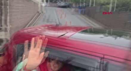 Oyuncu Özgü Namal trafik kazası geçirdi