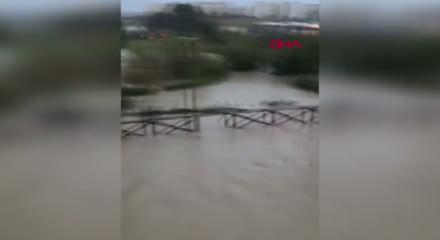 Portekiz'de sel: 2 ölü