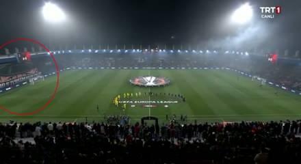 UEFA, Plzen taraftarlarının açtığı pankart için bize de ceza kesti!