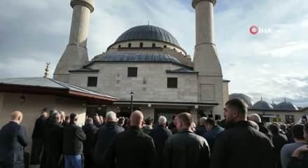 Bulgaristan'da yapılan ve Balkanların en büyük camisi olan "Kırcaali Camii" hizmete açıldı