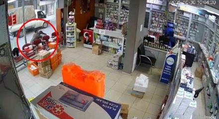 Bursa'da bir suç makinesi eczane önüne çıkan kadın çalışana saldırıp kıyafetini çıkarmaya çalıştı