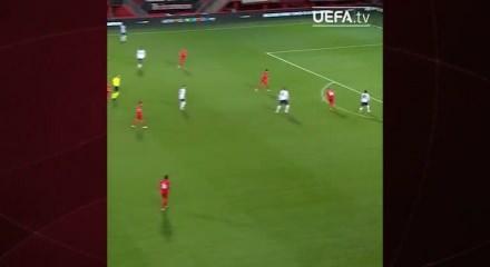 Fenerbahçe, Real Betis'in Amrabat için yaptığı teklife sıcak bakıyor