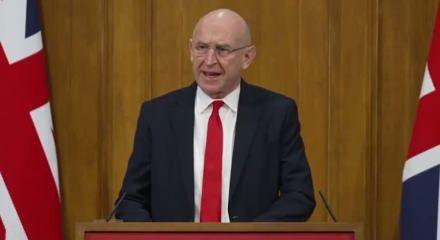 İngiltere Savunma Bakanı Healey: Rusya pilotlarımıza lazer yöneletti