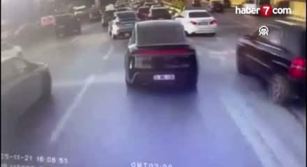 Maltepe'de motosikletin önündeki otomobile çarpması kamerada