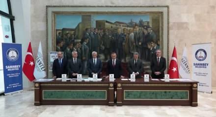 Şahinbey Belediyesi'nden müjdesi: 168 öğrenci umreye gönderiliyor 