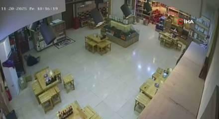 Şanlıurfa'da iş yerine düzenlenen silahlı saldırıda 1 kişi ağır yaralandı