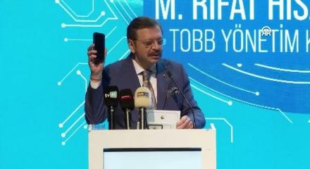 TOBB Başkanı Hisarcıkloğlu herkesi "Mesleklerin çoğu tarihe karışacak!" diyerek uyardı