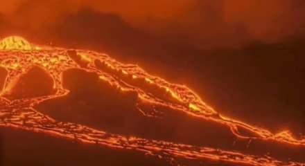 Hawaii'deki yanardağ patladı: Bölgeden korkunç görüntüler kameralara yansıdı!