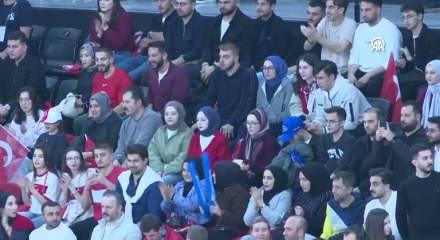 Cumhurbaşkanı Erdoğan, A Milli Erkek Basketbol Takımı'nı tebrik etti