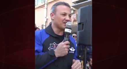 Gezeravcı uzaya gitmeden Mukaddes öğretmenden helallik aldı, dönünce elini öptü