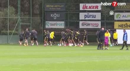 Kadıköy'de liderlik maçı nefesleri kesecek!