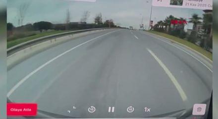 Öfkesi başına bela oldu! Saldırgan sürücü kendini yerde buldu! 