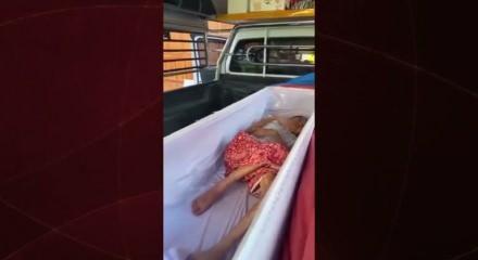 Öldü zannedilen kadın tabutta uyandı