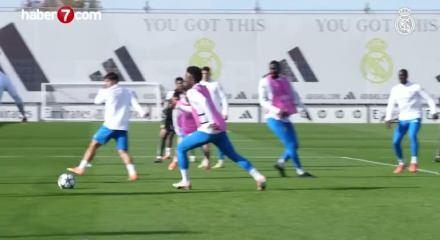 Real Madrid’de soyunma odası çatlağı!