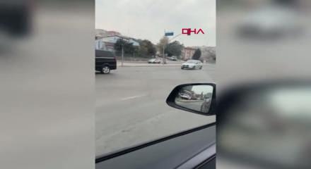 Öfkesi başına bela oldu! Saldırgan sürücü kendini yerde buldu! 