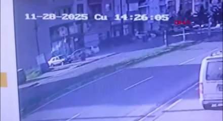 Trabzon’da otomobil, babaanne ve 2 torununa feci şekilde çarptı