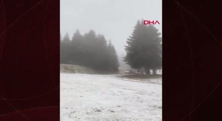 Uludağ'a kar yağdı