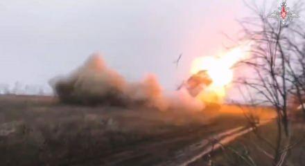 653 İHA ve 51 füze ile vurdular... Ukrayna-Rusya savaşında sıcak saatler:  1.450 asker kaybı! 