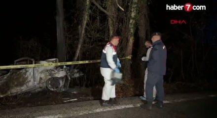 Ağaca çarpan hafif ticari aracın sürücüsü feci şekilde öldü