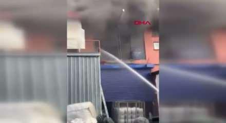 Başakşehir'de plastik imalathanesinde yangın