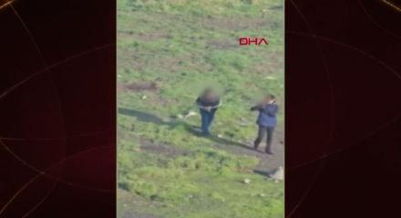 Facia ucuz atlatıldı! Silahla oyun oynayan çocuklar yürekleri ağza getirdi