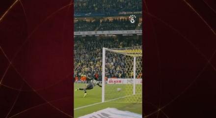 Galatasaray'dan skandal derbi hakemi sonrası zehir zemberek paylaşım!