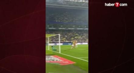 Kadıköy'de 90+5 depremi!