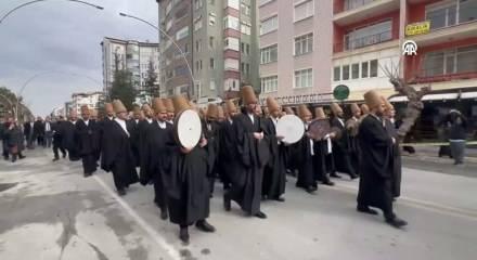 Karaman'da Hazreti Mevlana'nın 752. Vuslat Yıl Dönümü kapsamında program düzenlendi