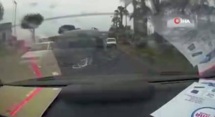 Makas atan trafik magandasının yaptığı yanına kalmadı