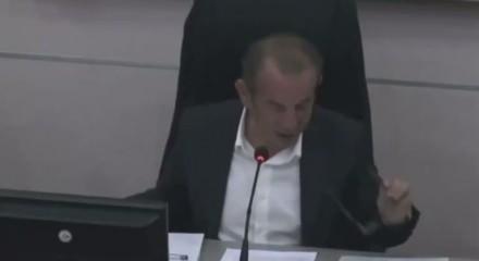 Tanju Özcan 'Umre'ye gideceğim' diyerek helallik istedi! Meclis'te ilginç anlar yaşandı