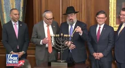 Washington'dan dünyaya Menora ile mesaj! Bakın hangi malzemeden yapıldı