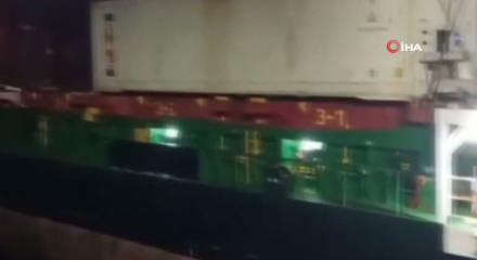 Çanakkale Boğazı'nda gemi arızalandı: Akıntı ile sürüklendi!