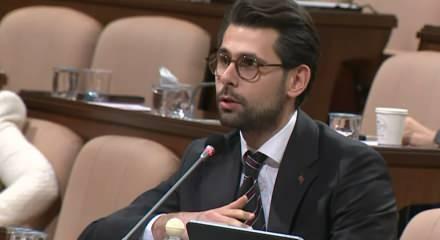 CHP'li İBB'nin genç fiyaskosu: Gençlik merkezi, gençlik kütüphanesi yalan oldu... Meclis'te acı hatırlatma