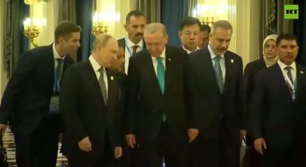 Erdoğan, Putin ile Türkmenistan'da görüşecek