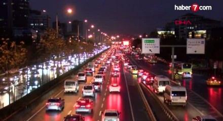 İstanbul’da trafik durma noktasına geldi