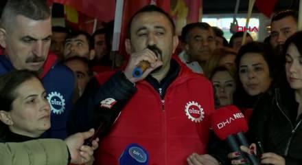 İzmir’de belediye işçileri eylemin ikinci gününde meşalelerle yürüdü