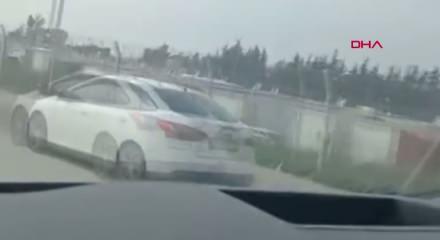 Damperini açık unutan kamyon trafik lambasına çarptı